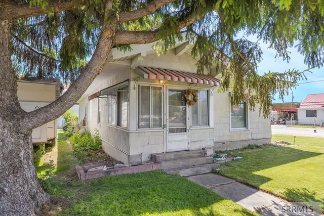 $399,000 | 406 1st W Street, Ririe, ID 83443