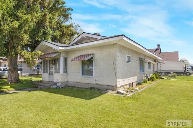 $399,000 | 406 1st W Street, Ririe, ID 83443