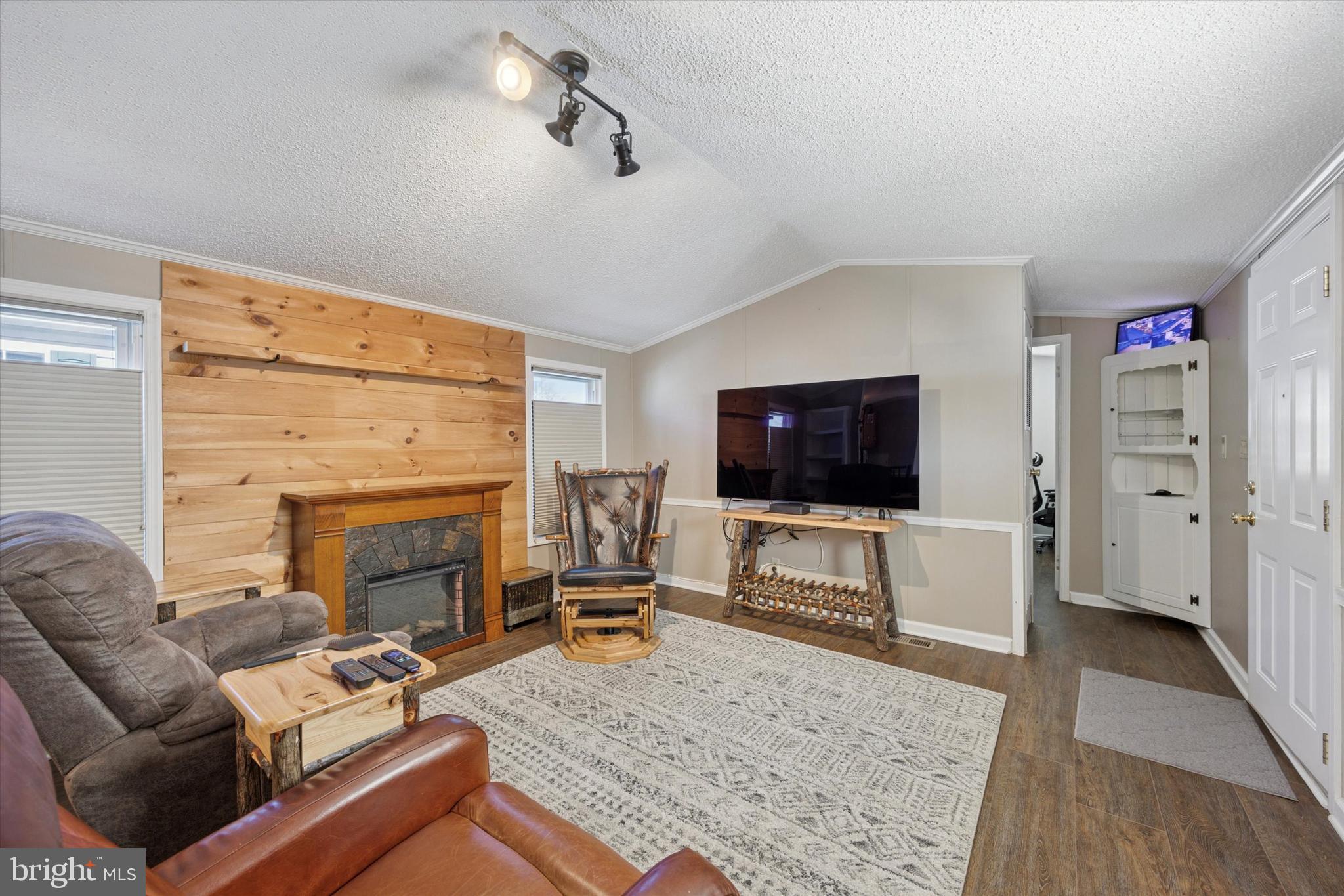 919 Alpha Drive Wilmington, DE 19810 - Photo 2 of 15