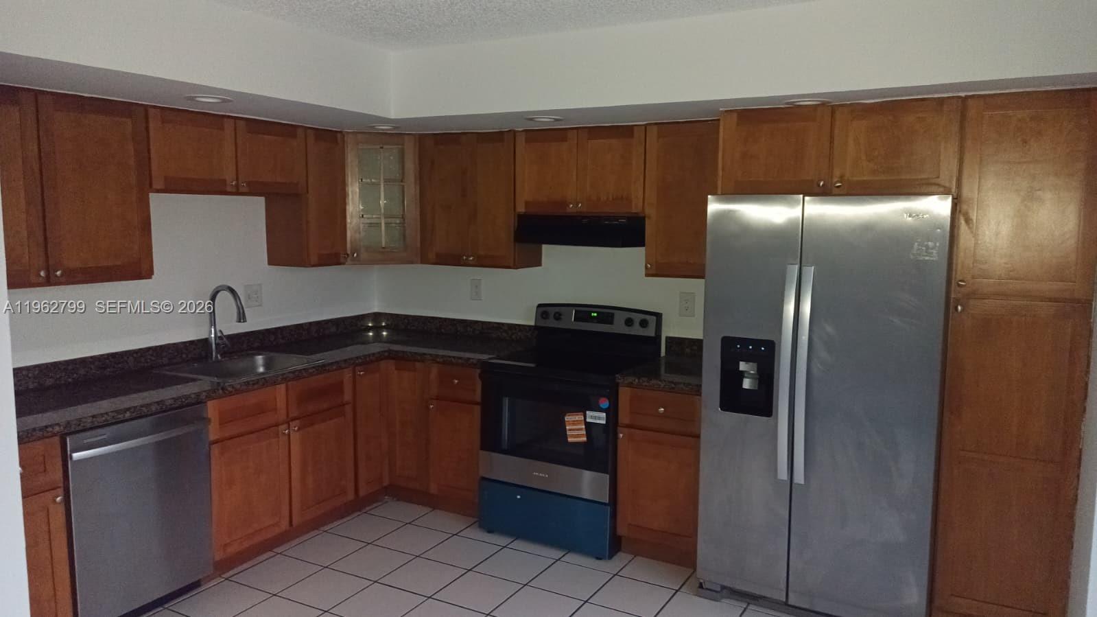 8400 Southwest 133rd Avenue Road, Unit 318 Miami, FL 33183 - Photo 12 of 17