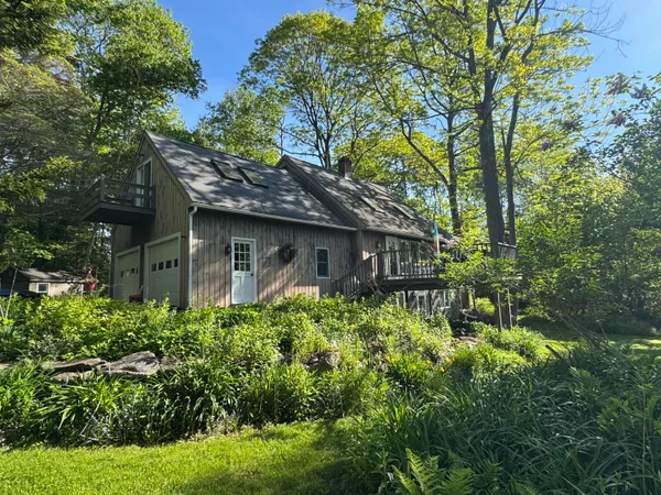 $1,100,000 | 15 Cushing Briggs Road, Freeport, ME 04032
