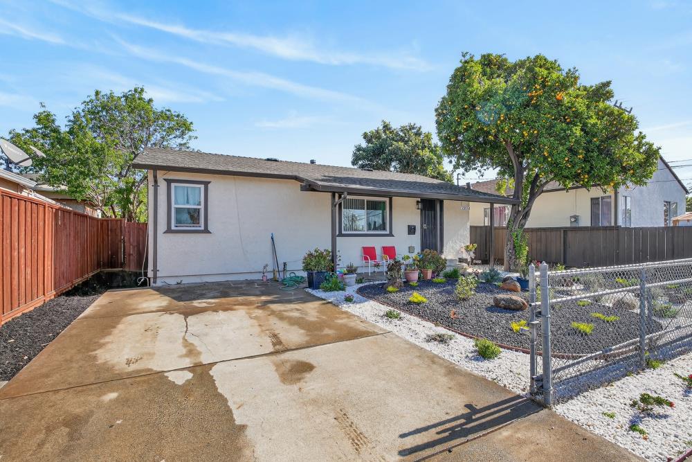 33554 7th Street Union City, CA 94587 - Photo 2 of 38 a view of a backyard with a tree
