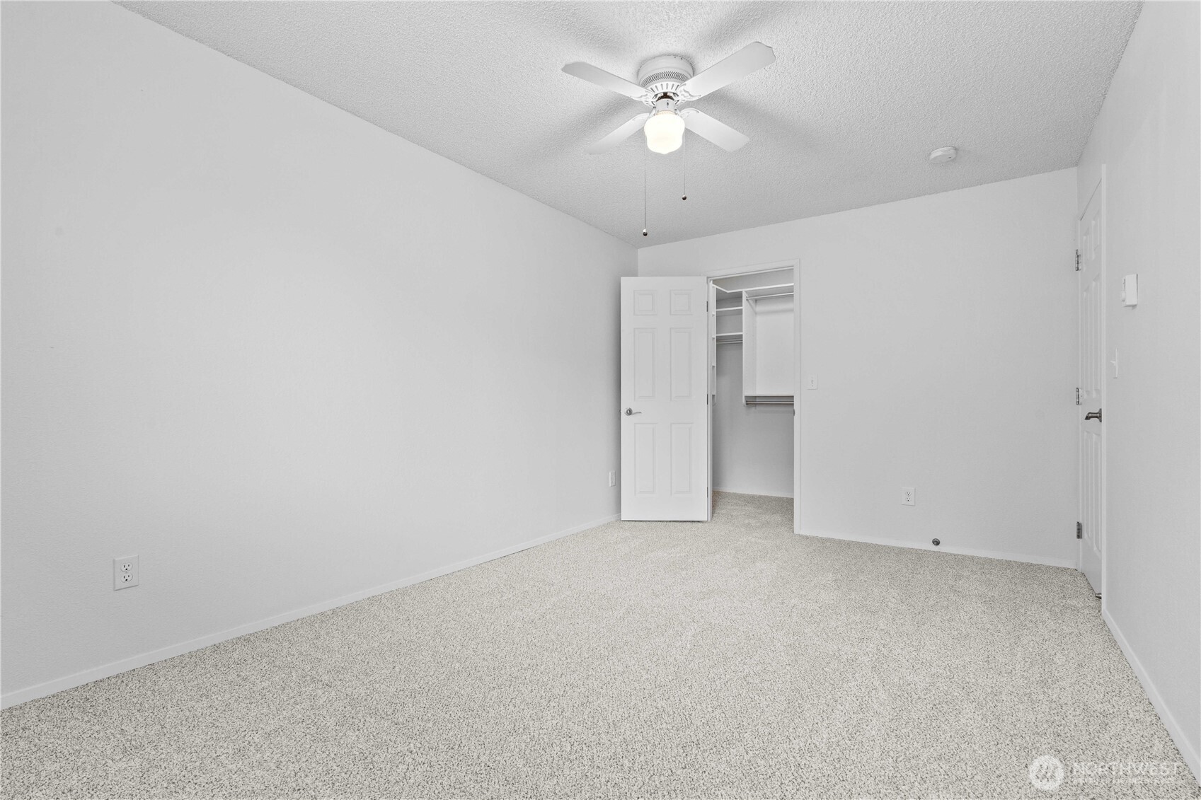 1832 South 330th Street, Unit D Federal Way, WA 98003 - Photo 13 of 21