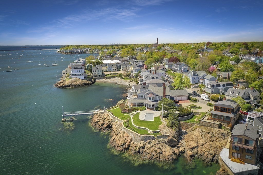 135 Front Street Marblehead, MA 01945 - Photo 31 of 34 a view of a lake in middle of the house