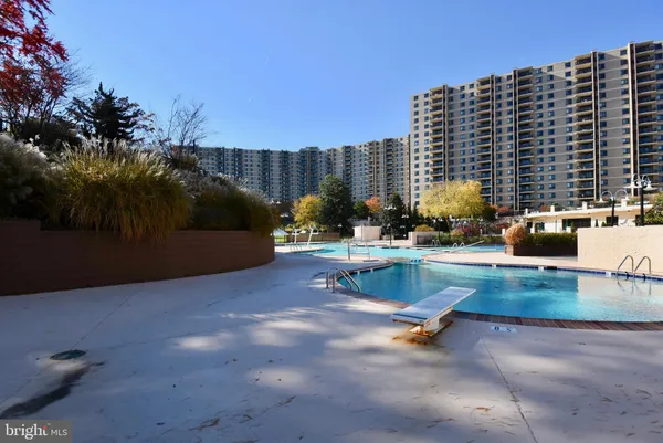 $3,000 | 307 Yoakum Parkway, Unit 703, Alexandria, VA 22304
