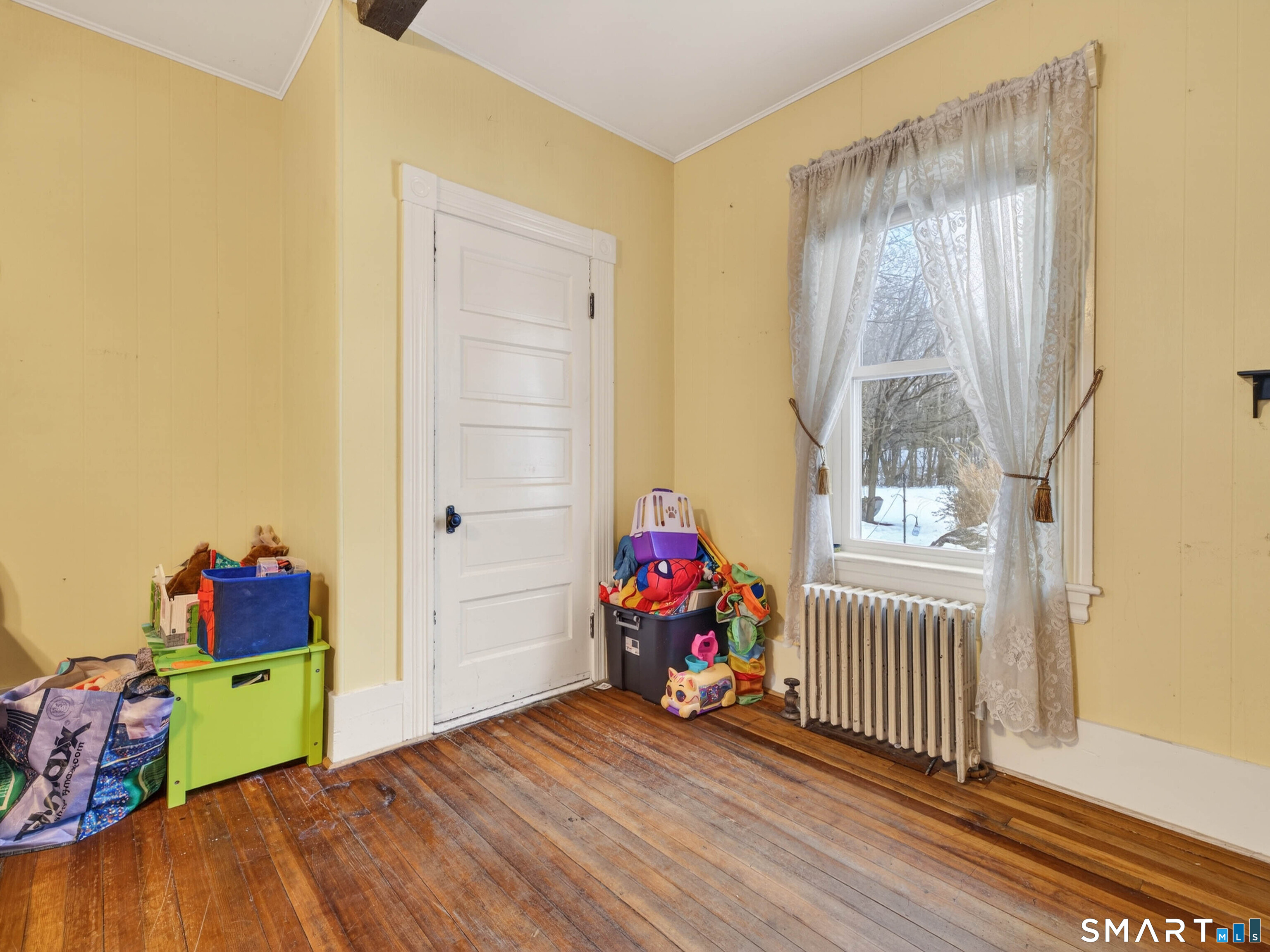 25 Torrey Lane Plainfield, CT 06332 - Photo 6 of 35 a bedroom with a bed and a window