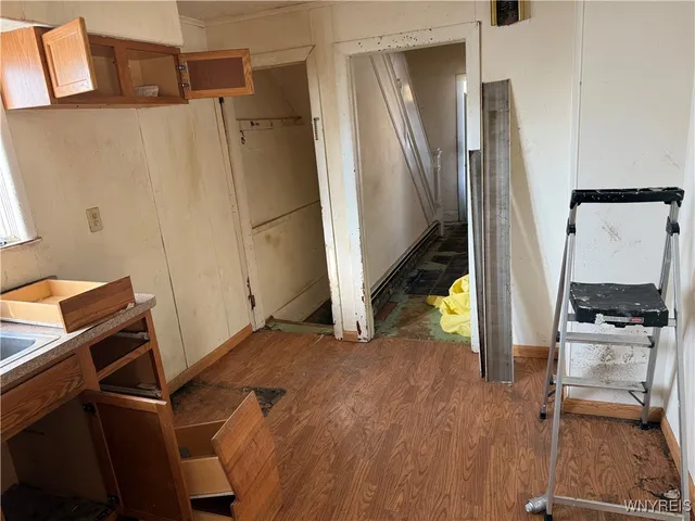 $74,900 | 2021 Grand Avenue, Niagara Falls, NY 14301