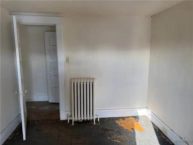 $74,900 | 2021 Grand Avenue, Niagara Falls, NY 14301