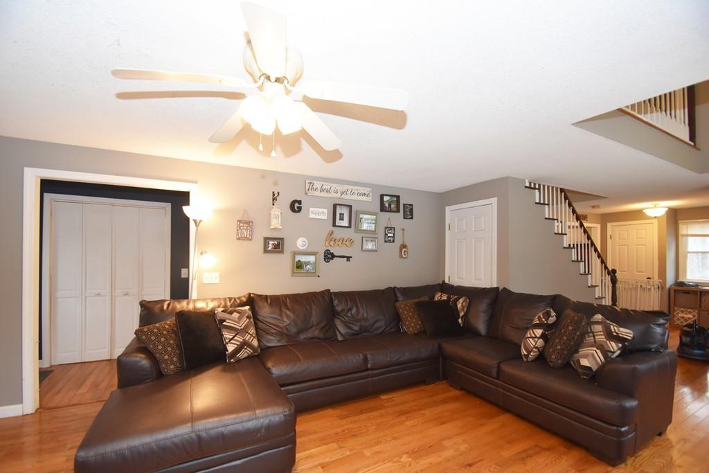 15 Cherokee Road Holland, MA 01521 - Photo 3 of 20