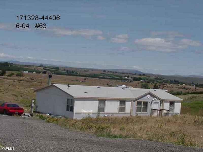 14611 Douglas Road Yakima, WA 98908 - Photo 1 of 1 an aerial view of a house