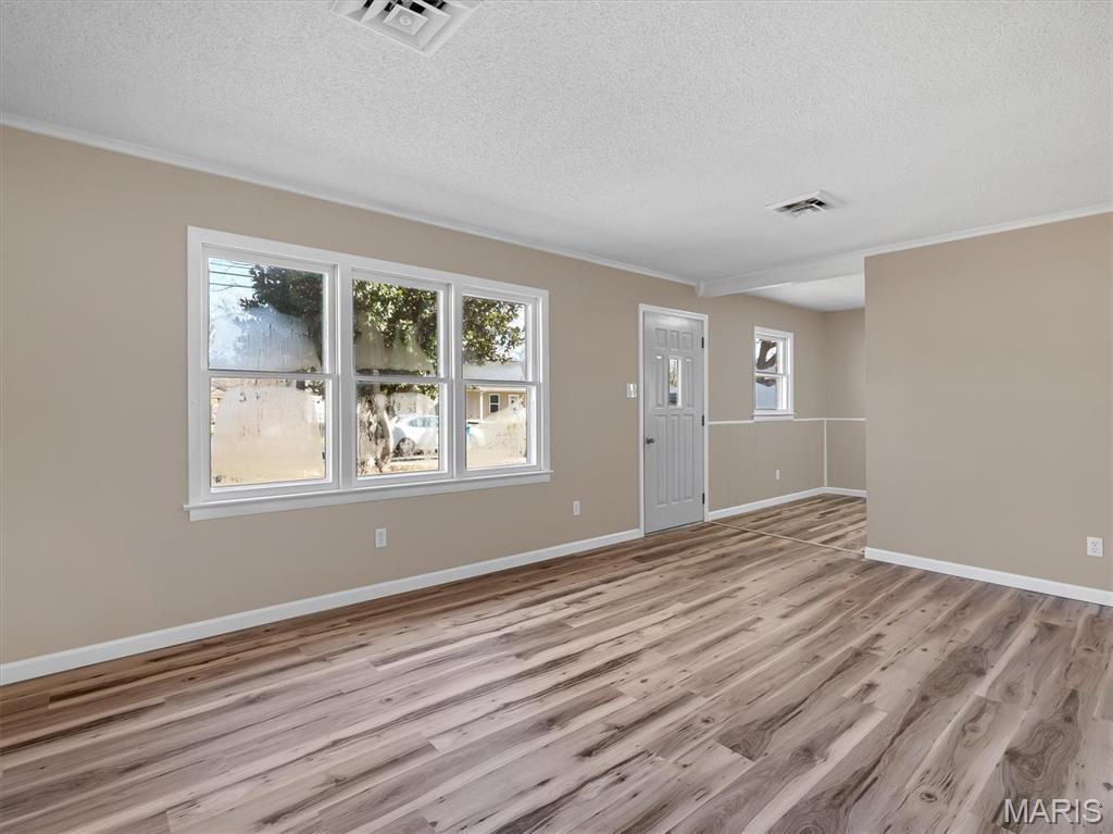 405 Smith Sullivan, MO 63080 - Photo 8 of 27