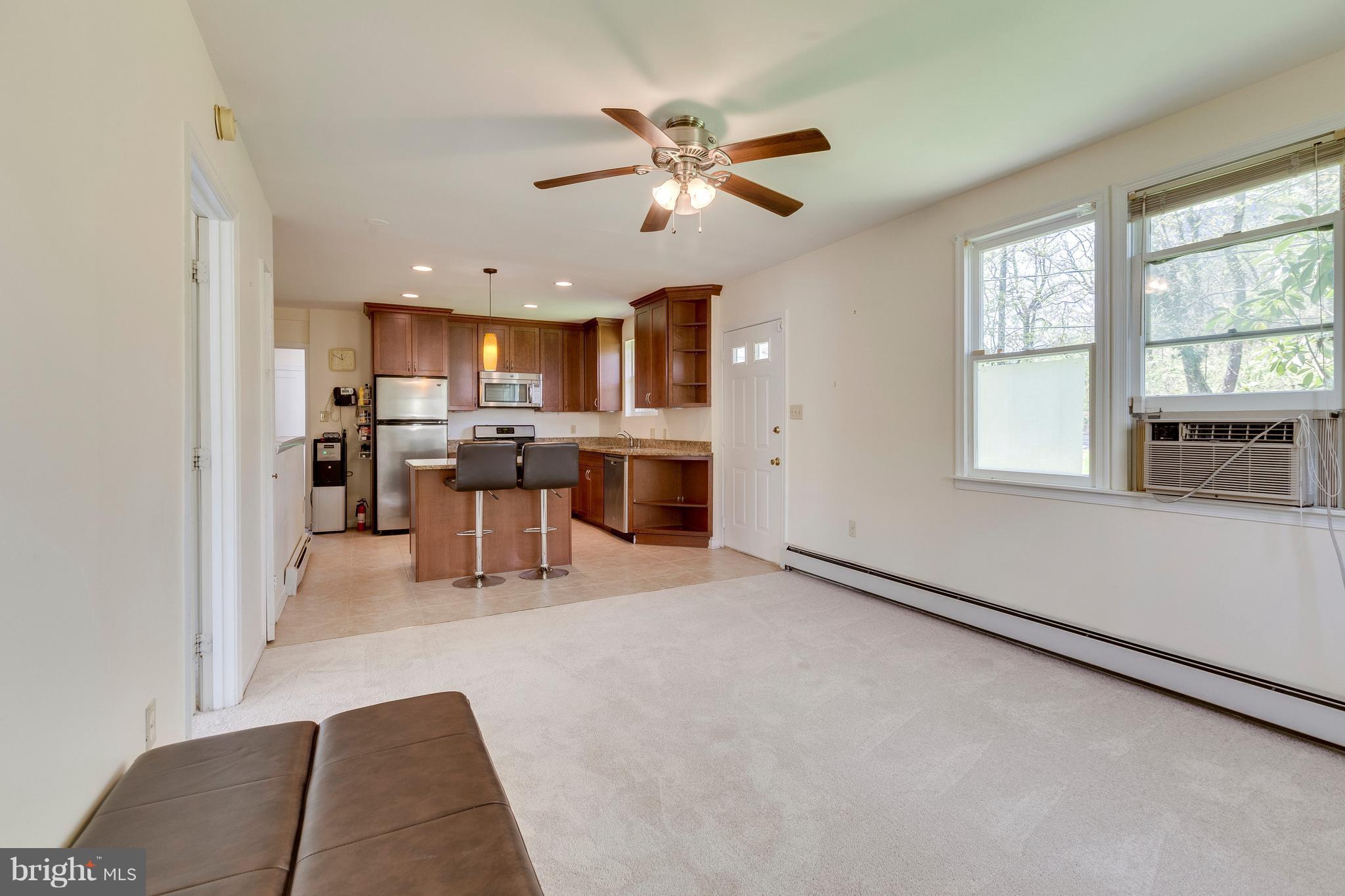 11221 Rose Lane Silver Spring, MD 20902 - Photo 8 of 30 Interior (General)