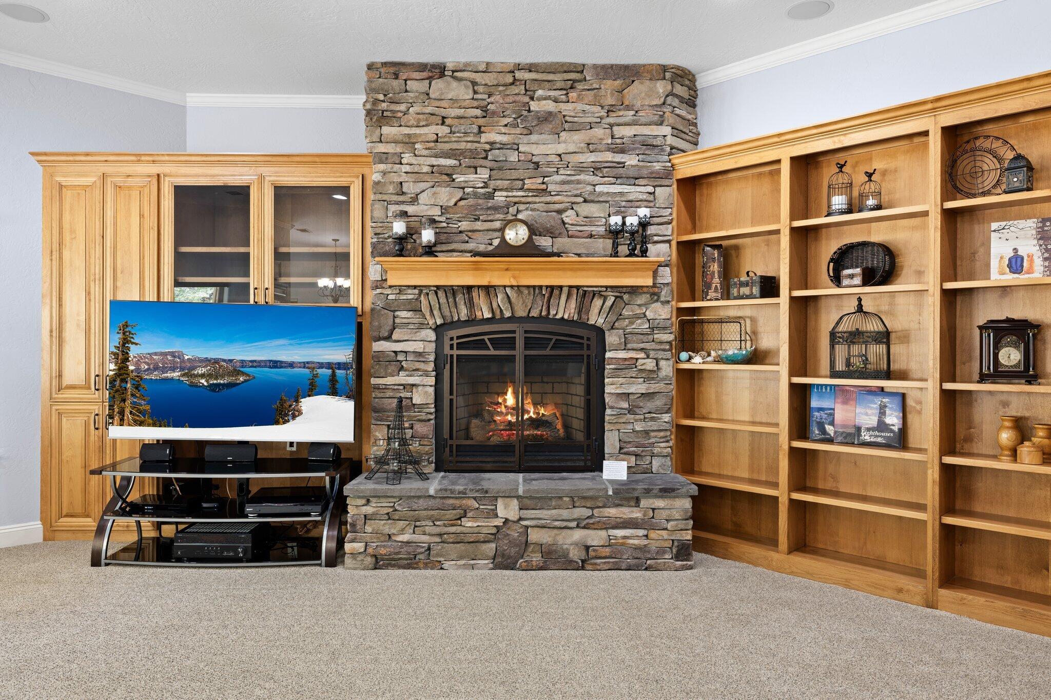 4730 Murrelet Road Klamath Falls, OR 97601 - Photo 11 of 36 17-web-or-mls-_D9A8740
