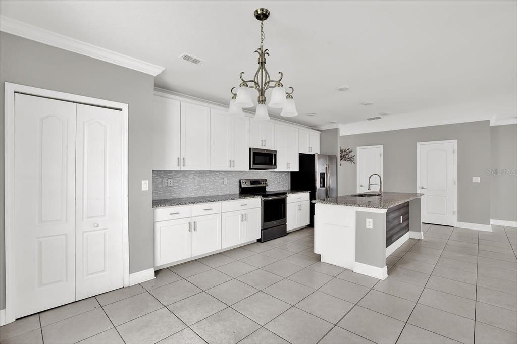 5161 Brickwood Rise Drive Wimauma, FL 33598 - Photo 6 of 26