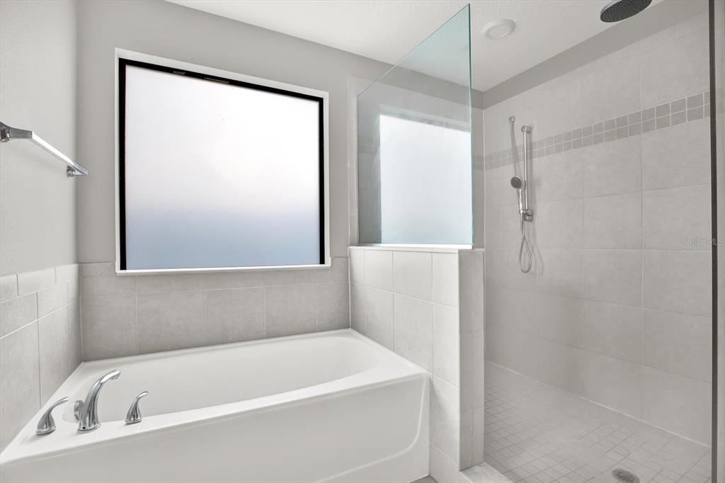 5161 Brickwood Rise Drive Wimauma, FL 33598 - Photo 9 of 26