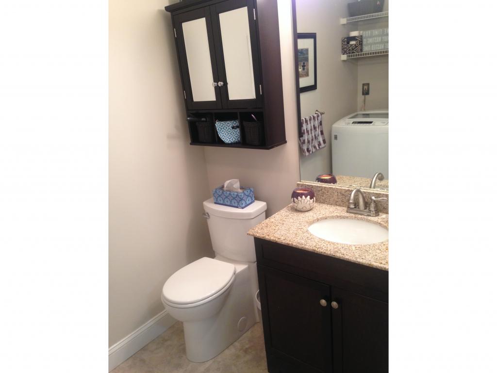 17 Salisbury Road, Unit 17 Nashua, NH 03064 - Photo 6 of 12