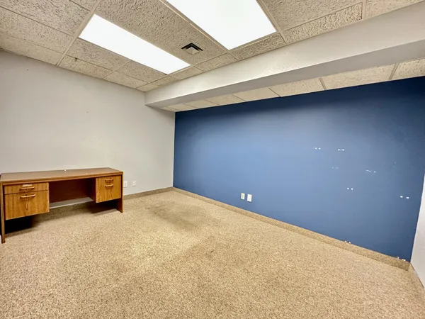 $600 | 125 West Lincoln Avenue, Unit SUITE 17 A, Fergus Falls, MN 56537