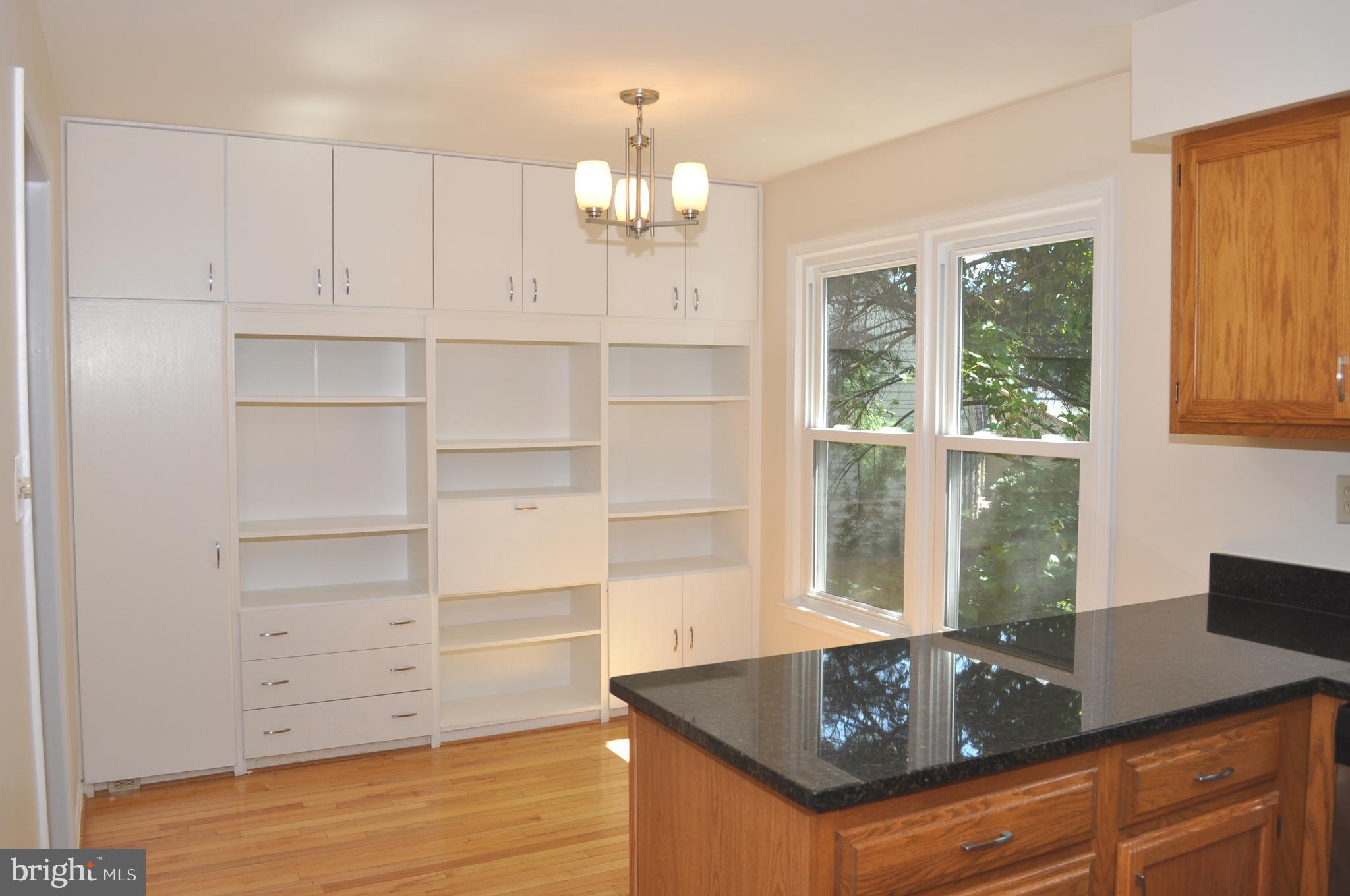 2449 McCormick Road Rockville, MD 20850 - Photo 12 of 42 Breakfast Area