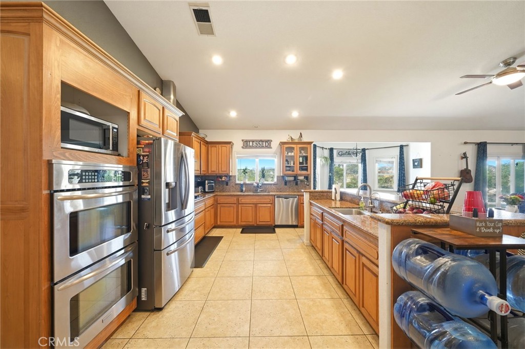 30510 Phillip Road Nuevo, CA 92567 - Photo 15 of 83