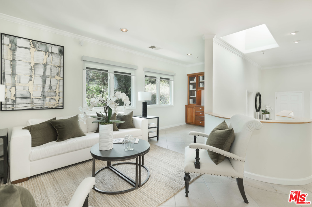 21930 Carbon Mesa Road Malibu, CA 90265 - Photo 27 of 45