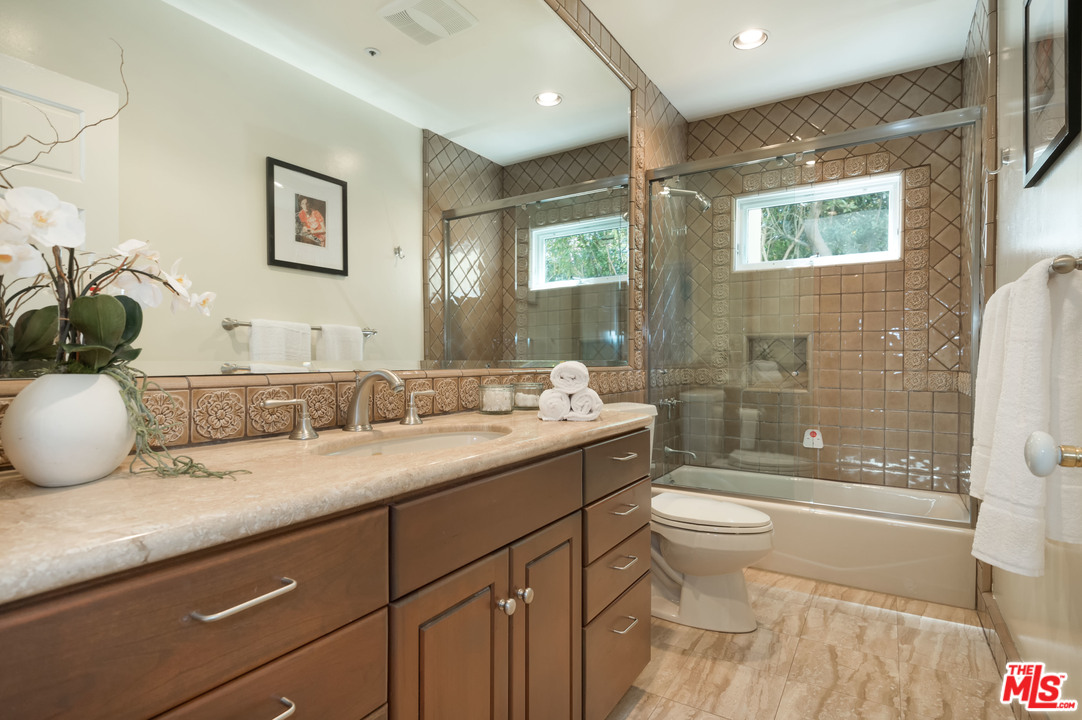 21930 Carbon Mesa Road Malibu, CA 90265 - Photo 34 of 45