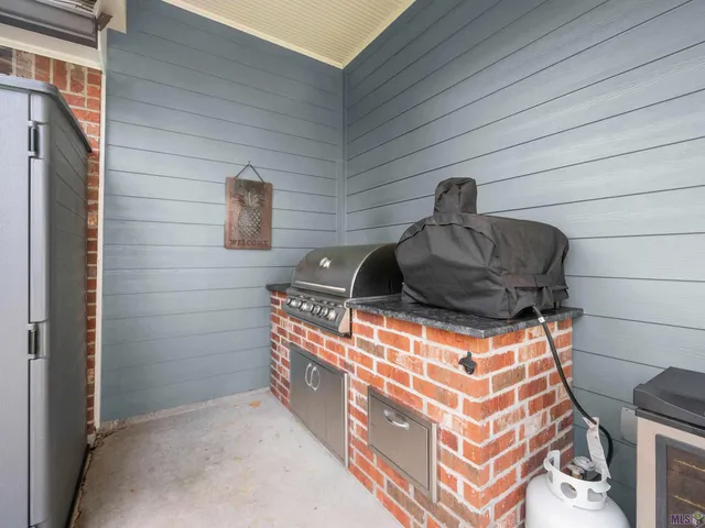 $345,000 | 19910 Stone Hill Drive, Denham Springs, LA 70726