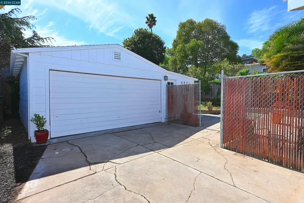 $1,488,888 | 925 North Road, Belmont, CA 94002