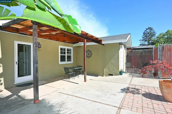 $1,488,888 | 925 North Road, Belmont, CA 94002