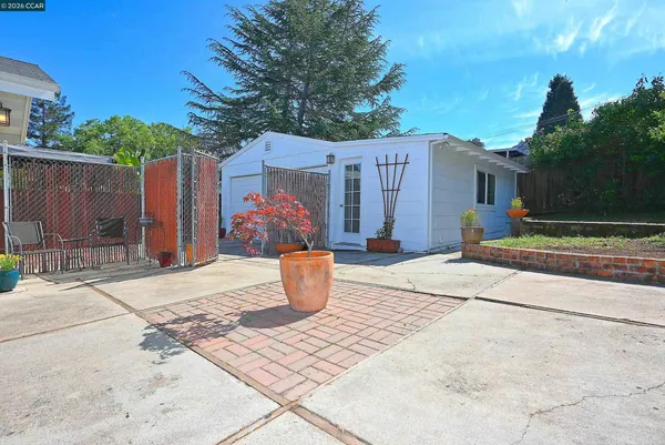 $1,488,888 | 925 North Road, Belmont, CA 94002