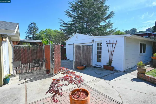 $1,488,888 | 925 North Road, Belmont, CA 94002