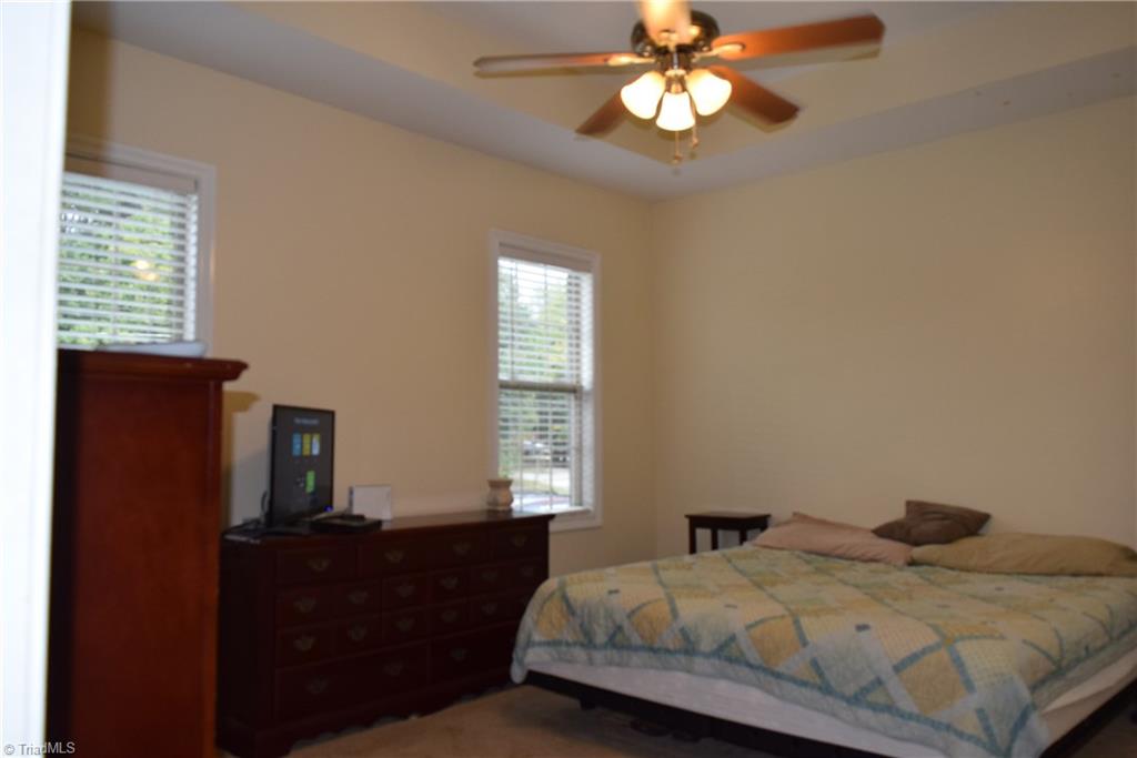 3919 Waterview Road High Point, NC 27265 - Photo 12 of 21 Gallery Image 12