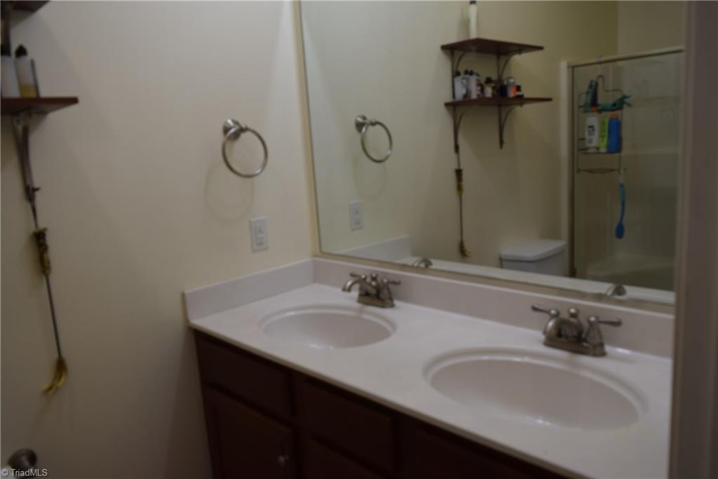3919 Waterview Road High Point, NC 27265 - Photo 13 of 21 Gallery Image 13