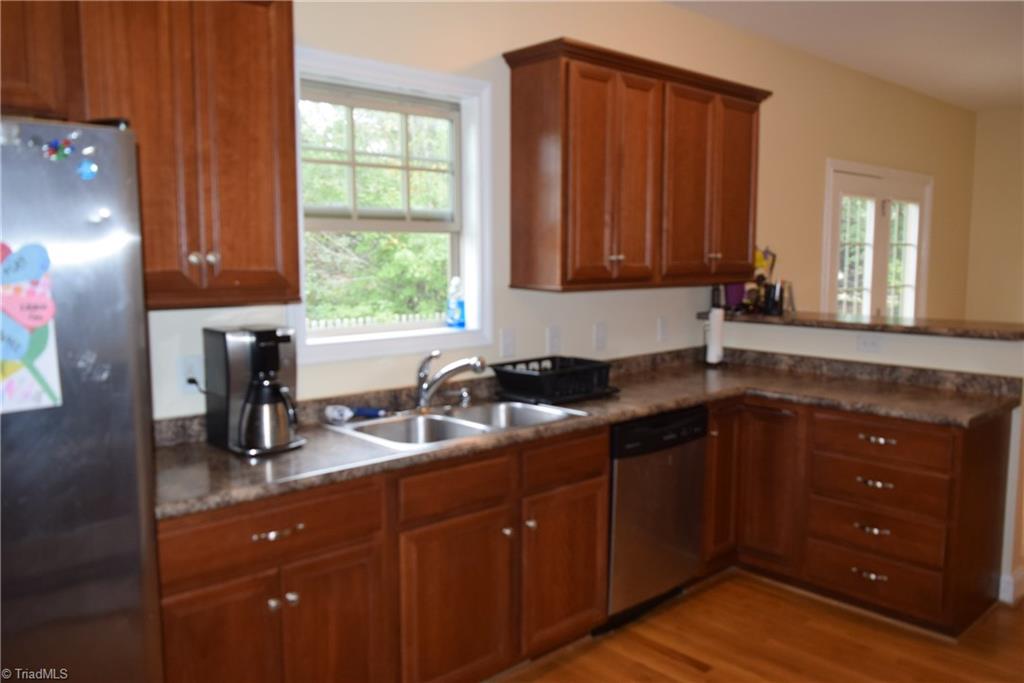 3919 Waterview Road High Point, NC 27265 - Photo 3 of 21 Gallery Image 3