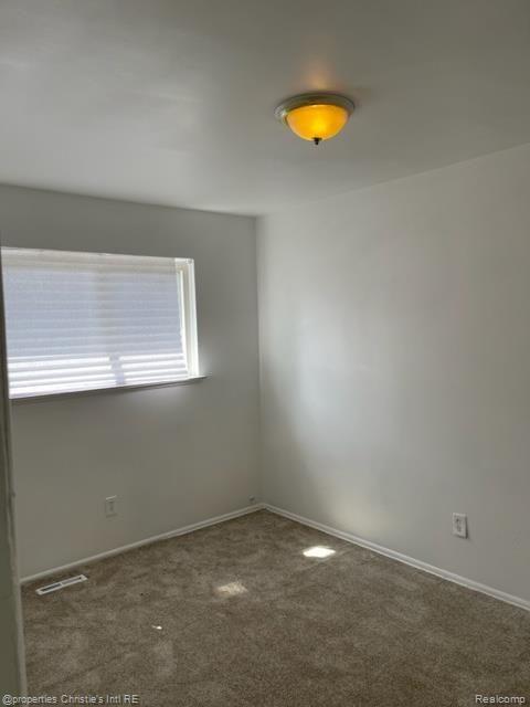 18215 Fitzpatrick Street Detroit, MI 48228 - Photo 10 of 14