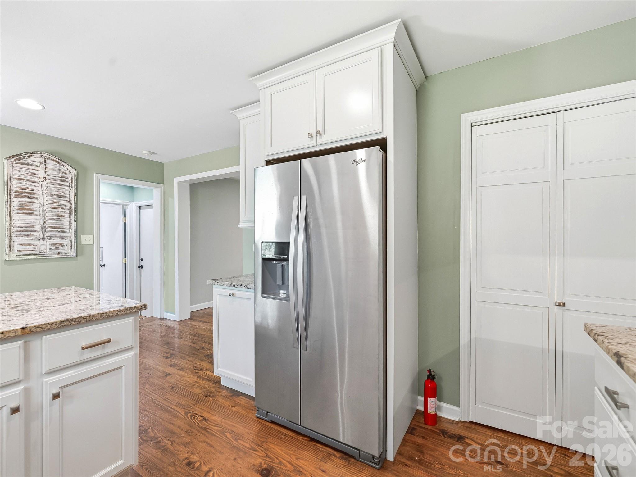 66 Hampden Road Asheville, NC 28805 - Photo 17 of 43