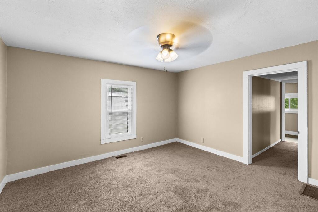 345 Sandcut Road Madisonville, KY 42431 - Photo 4 of 22 Gallery Image 4