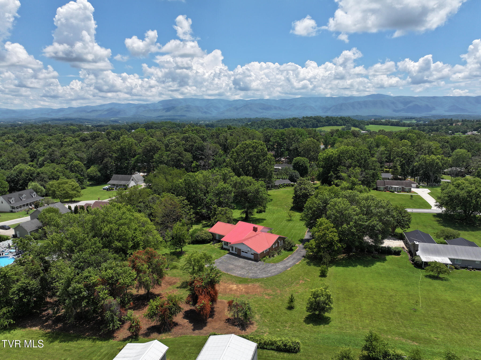 159 Kimbili Drive Greeneville, TN 37745 - Photo 24 of 26 DJI_20250714134543_0906_D