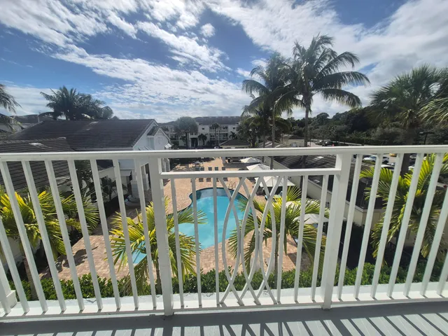 $2,590 | 3611 High Ridge Road, Unit 308, Boynton Beach, FL 33426