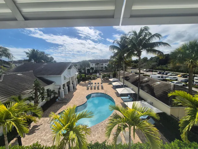 $2,590 | 3611 High Ridge Road, Unit 308, Boynton Beach, FL 33426