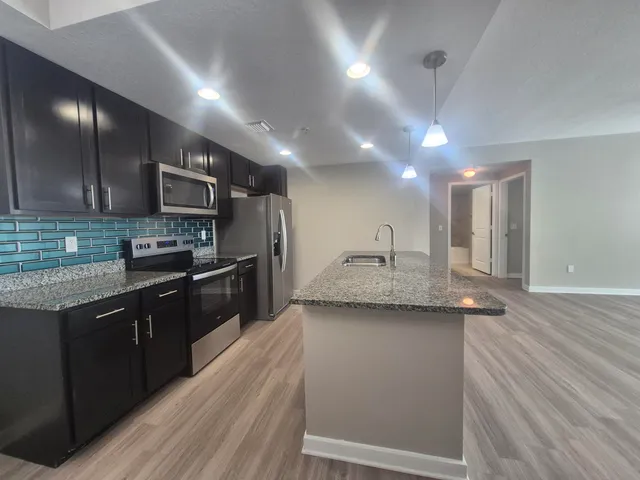 $2,590 | 3611 High Ridge Road, Unit 308, Boynton Beach, FL 33426