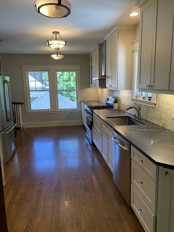 50 Curtis Road, Unit 2 Milton, MA 02186 - Photo 1 of 18