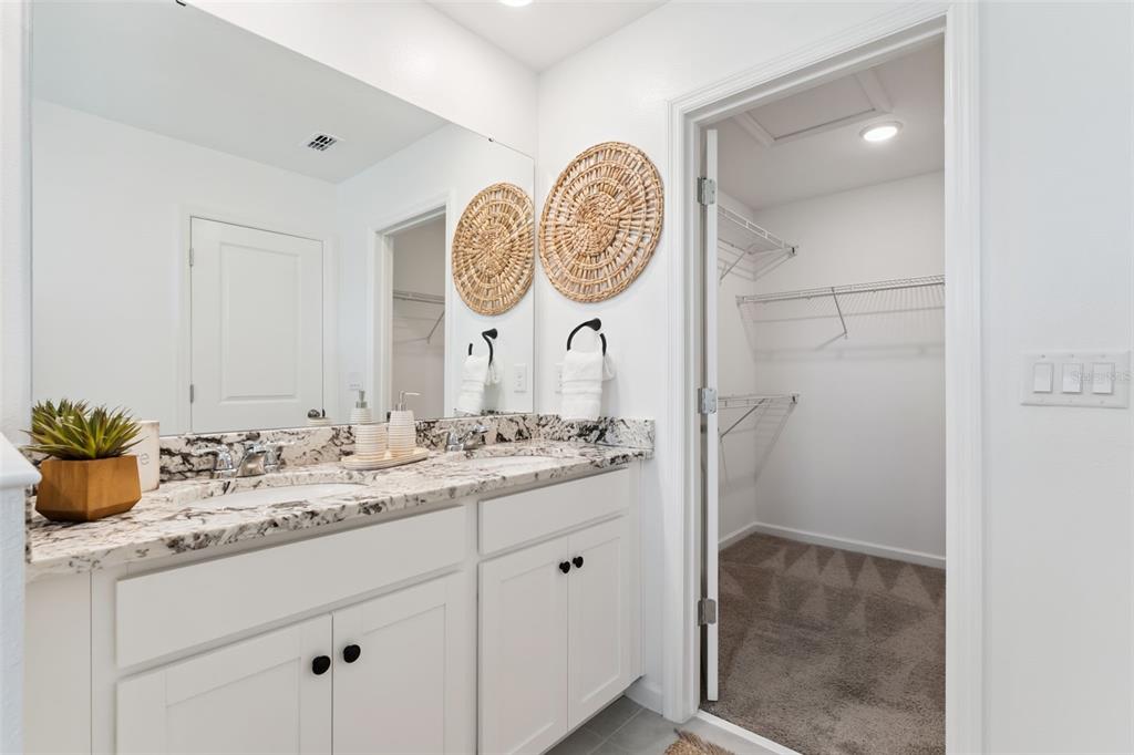 1070 Spring Palms Loop Orlando, FL 32828 - Photo 9 of 35