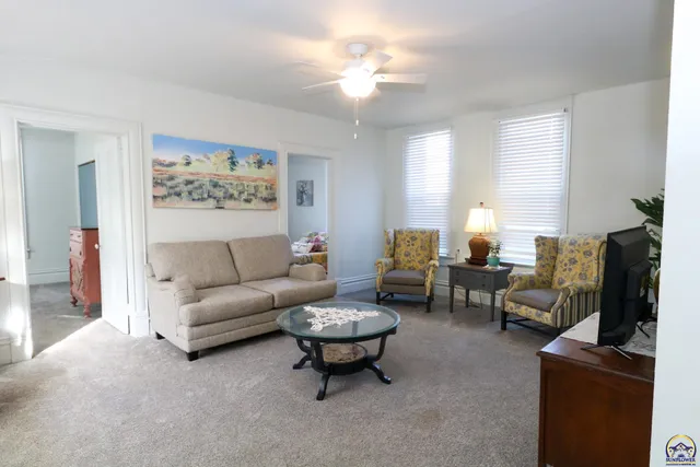 $220,000 | 116 4th Street, Unit 327 W MADISON ST, Madison, KS 66860