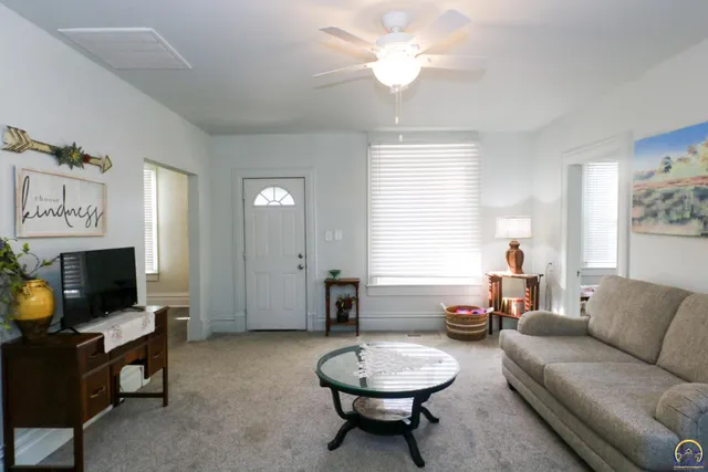 $220,000 | 116 4th Street, Unit 327 W MADISON ST, Madison, KS 66860