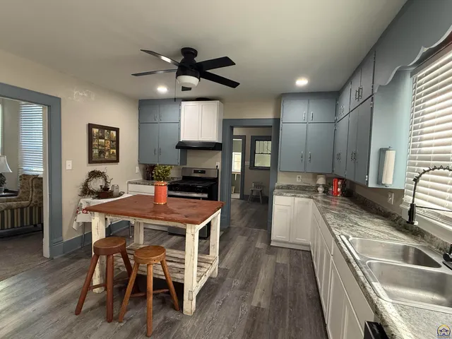 $220,000 | 116 4th Street, Unit 327 W MADISON ST, Madison, KS 66860