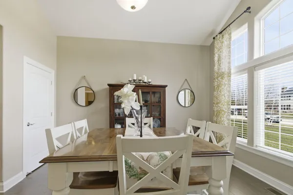 $829,900 | W47N863 Bobolink Avenue, Cedarburg, WI 53012