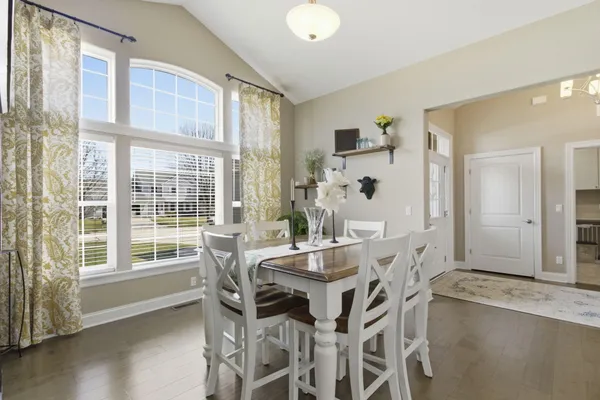 $829,900 | W47N863 Bobolink Avenue, Cedarburg, WI 53012