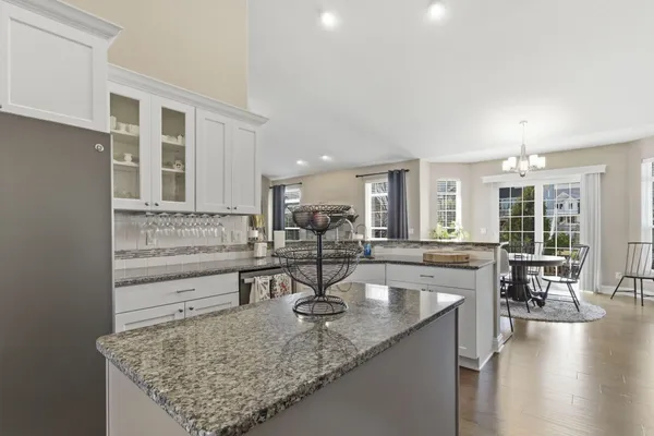 $829,900 | W47N863 Bobolink Avenue, Cedarburg, WI 53012