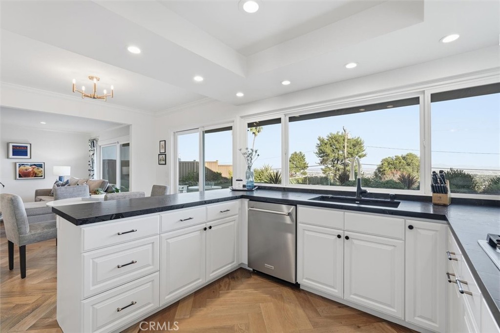 26540 Hawkhurst Drive Rancho Palos Verdes, CA 90275 - Photo 16 of 35