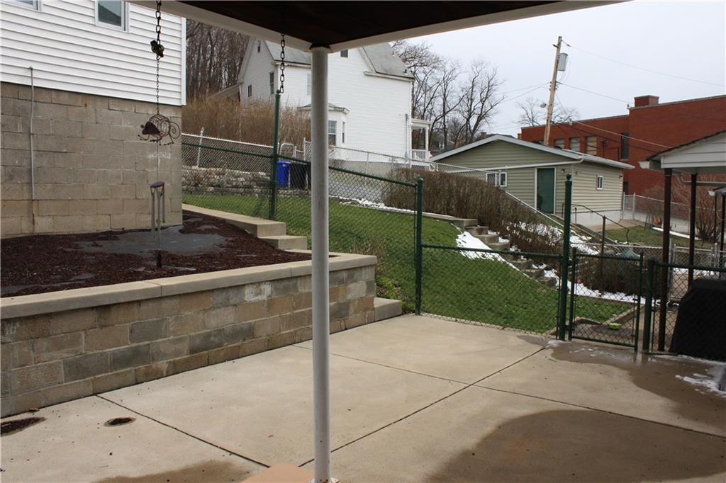 4104 Franklin Road Observatory Hill, PA 15214 - Photo 22 of 25